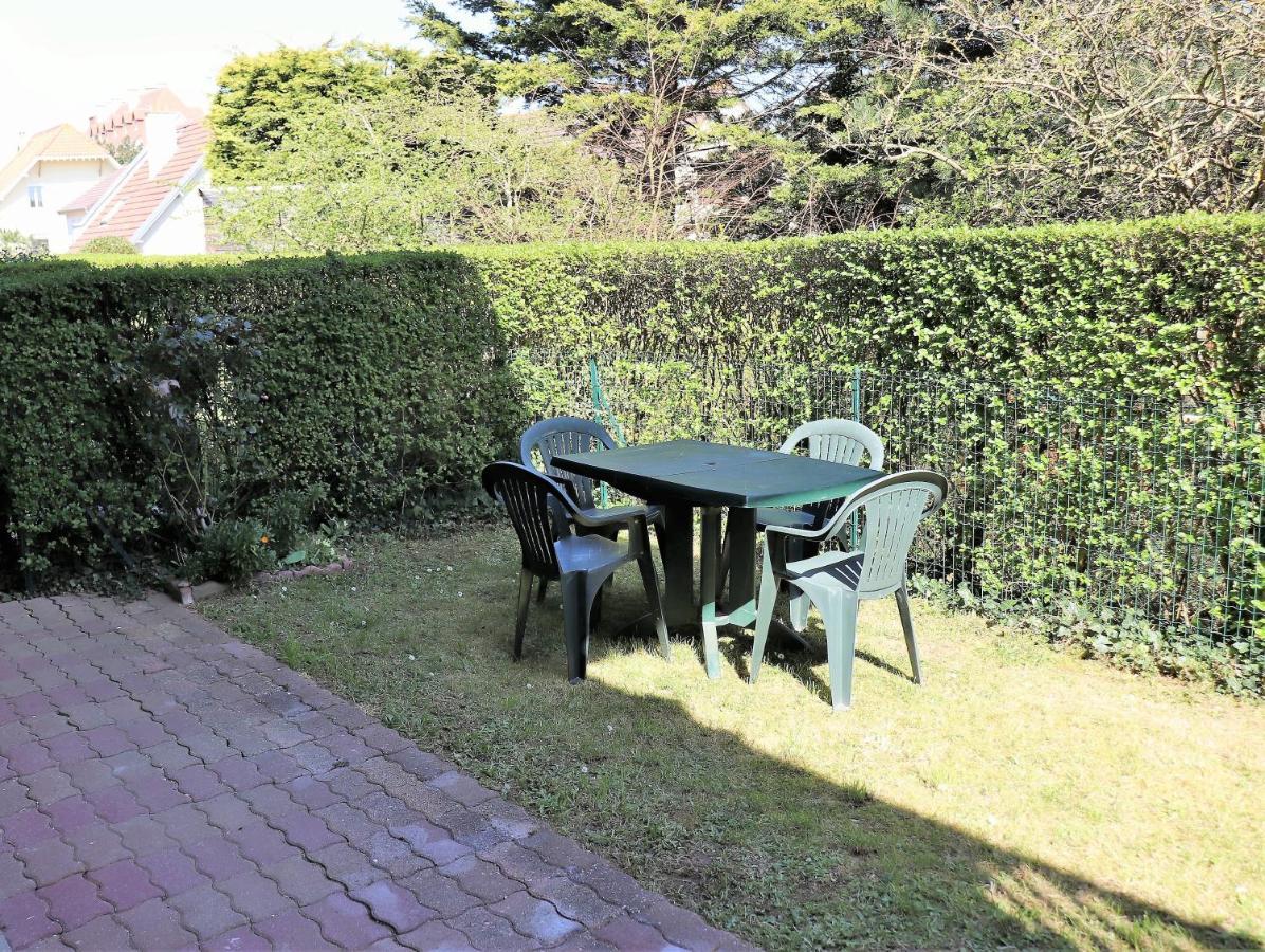 Appartement Cabourg Pres De La Plage Екстериор снимка